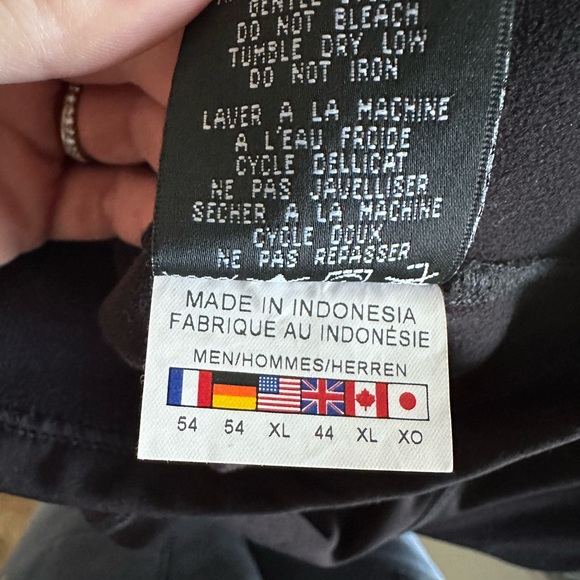 NWOT* Men’s Spyder Half-Zip Sweatshirt w/zipper pocket - Size XL - Picture 4 of 4